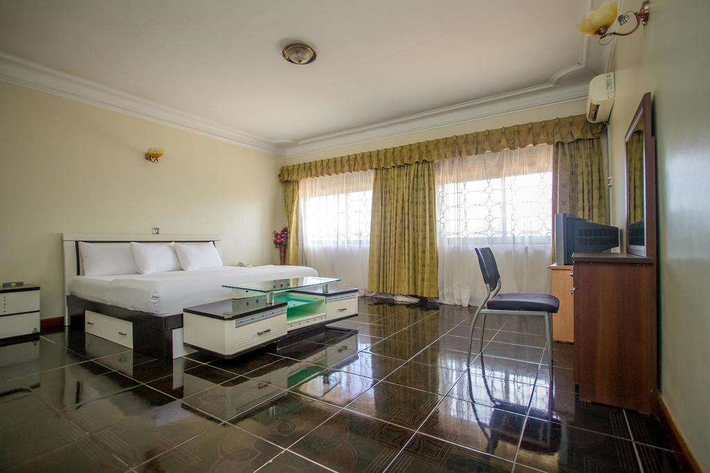 Alfa Hotel Munyonyo Kampala Exterior photo