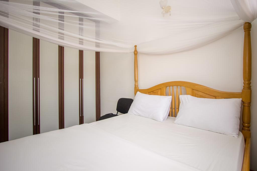 Alfa Hotel Munyonyo Kampala Exterior photo