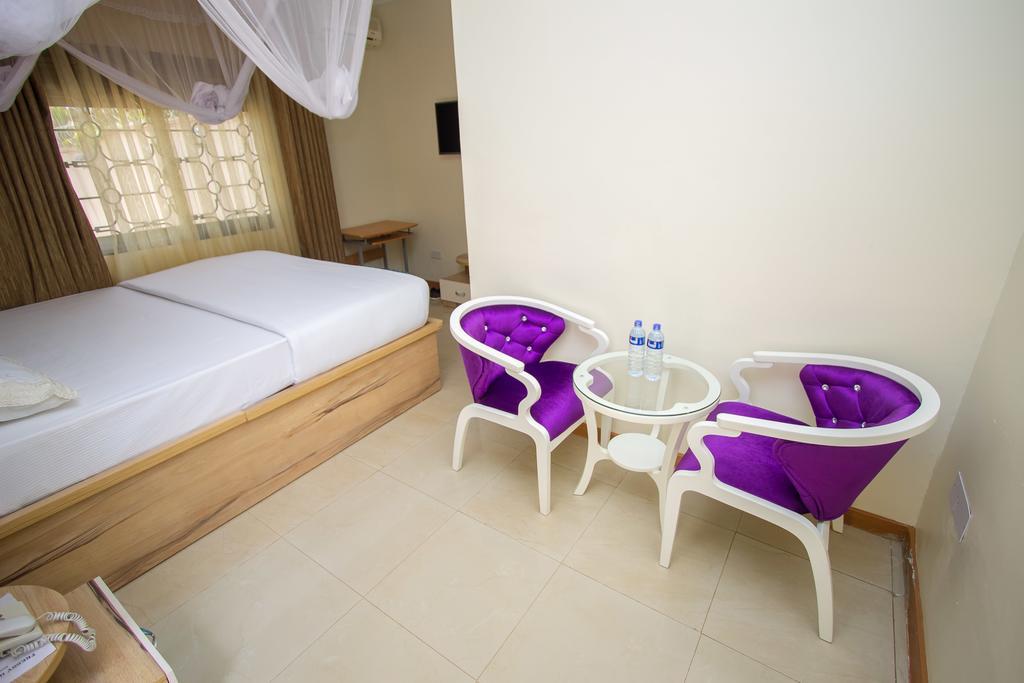 Alfa Hotel Munyonyo Kampala Exterior photo